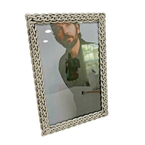 Ornate standing picture frame woven silver tone textured braided holder 4" x 6" - Picture 1 of 6